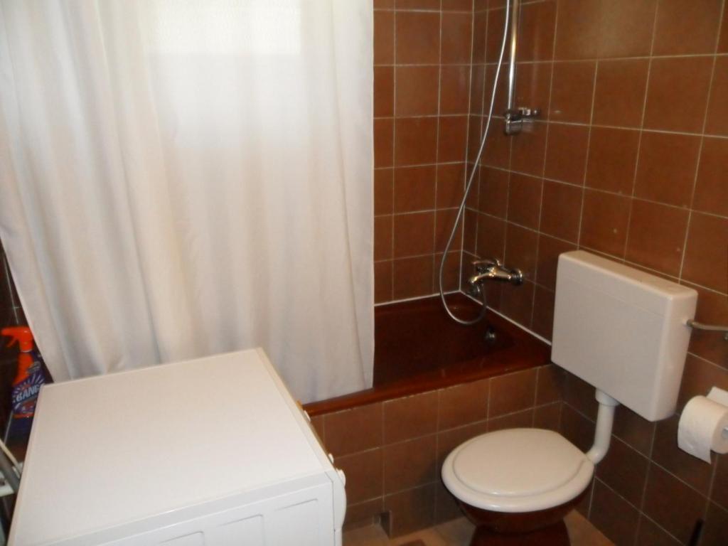 Sanja, Apartment *